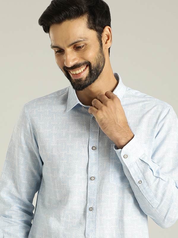 Indian Terrain Men All Over Print Blue Shirt